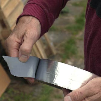 Hängränna tejp: Tag en bit butyltejp Butyltejp: Tag en bit butyltejp